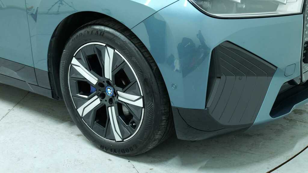 BMW iX M Sport Black #13
