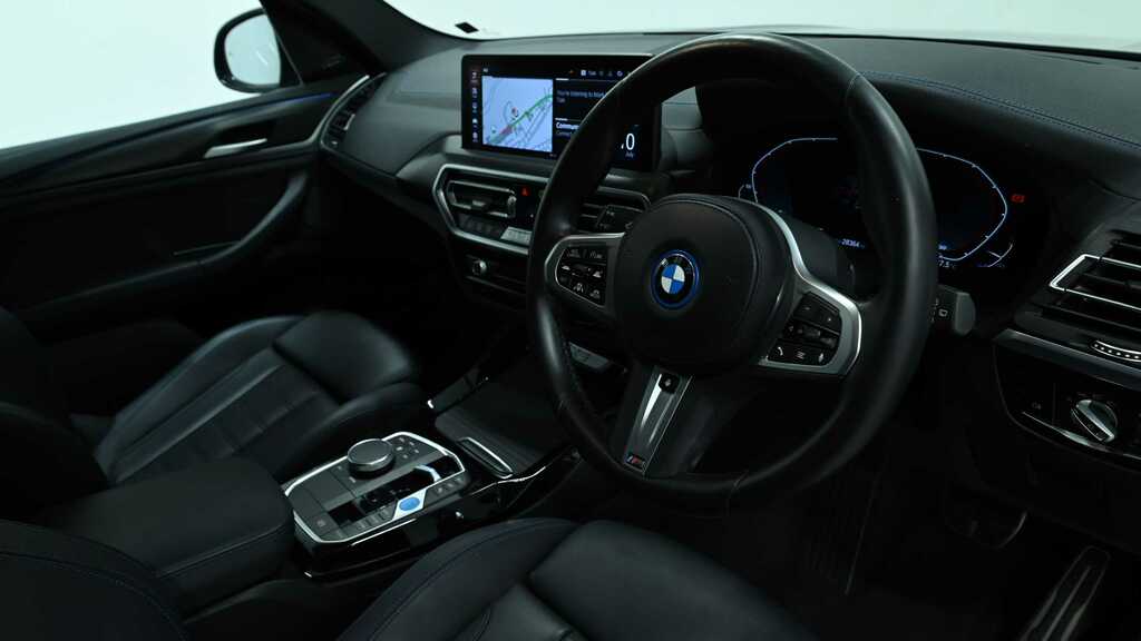 BMW iX3 210Kw M Sport Pro 80Kwh 2023 Black #5