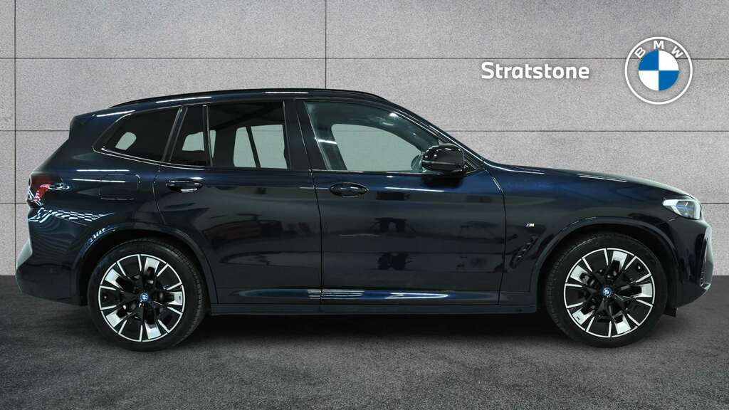 BMW iX3 210Kw M Sport Pro 80Kwh 2023 Black #3