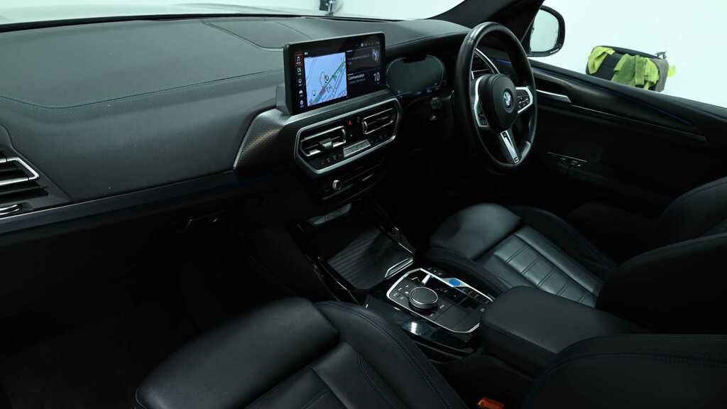 BMW iX3 210Kw M Sport Pro 80Kwh 2023 Black #6