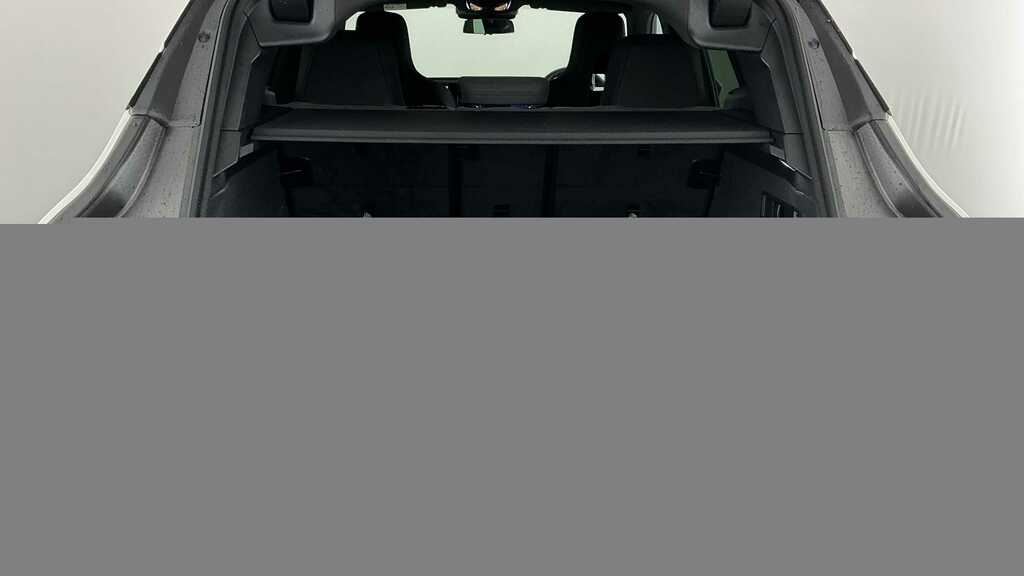 BMW iX 300Kw Xdrive45 M Sport 101Kwh 2025 White #4