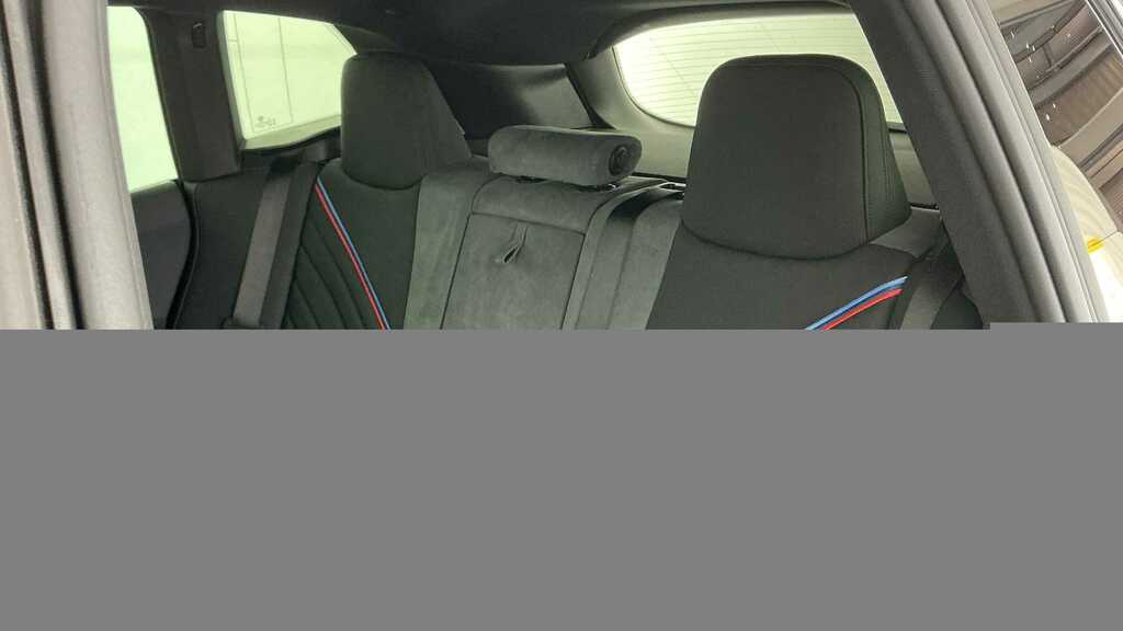 BMW iX 300Kw Xdrive45 M Sport 101Kwh 2025 White #3