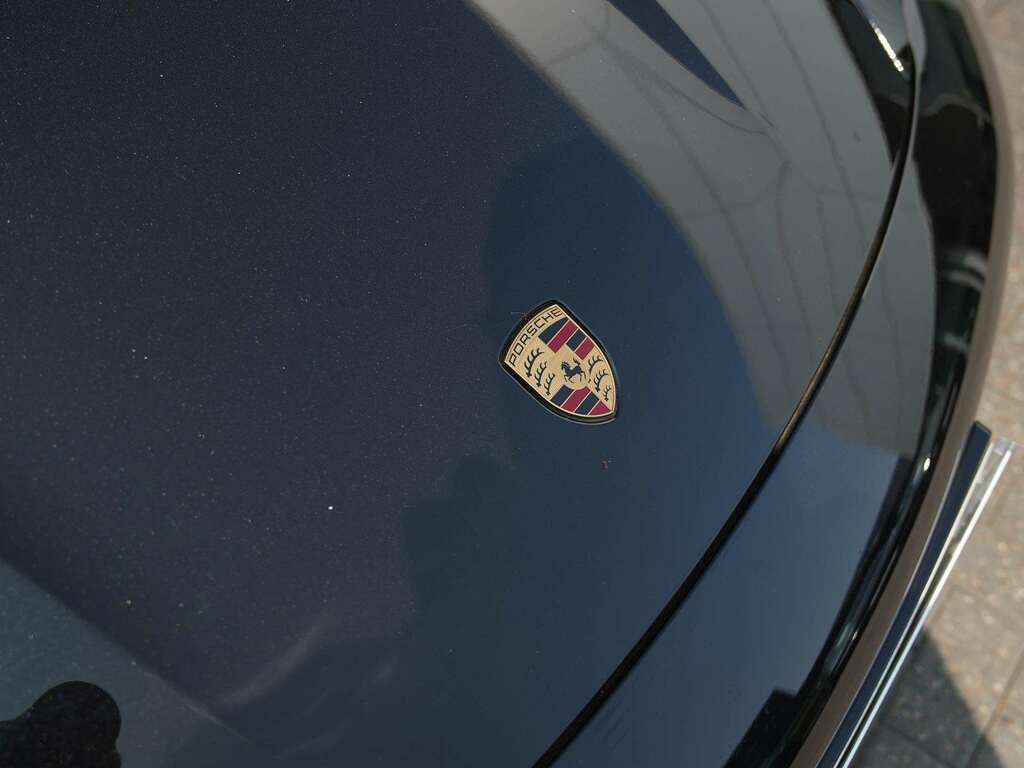 Porsche Taycan Saloon Blue #29