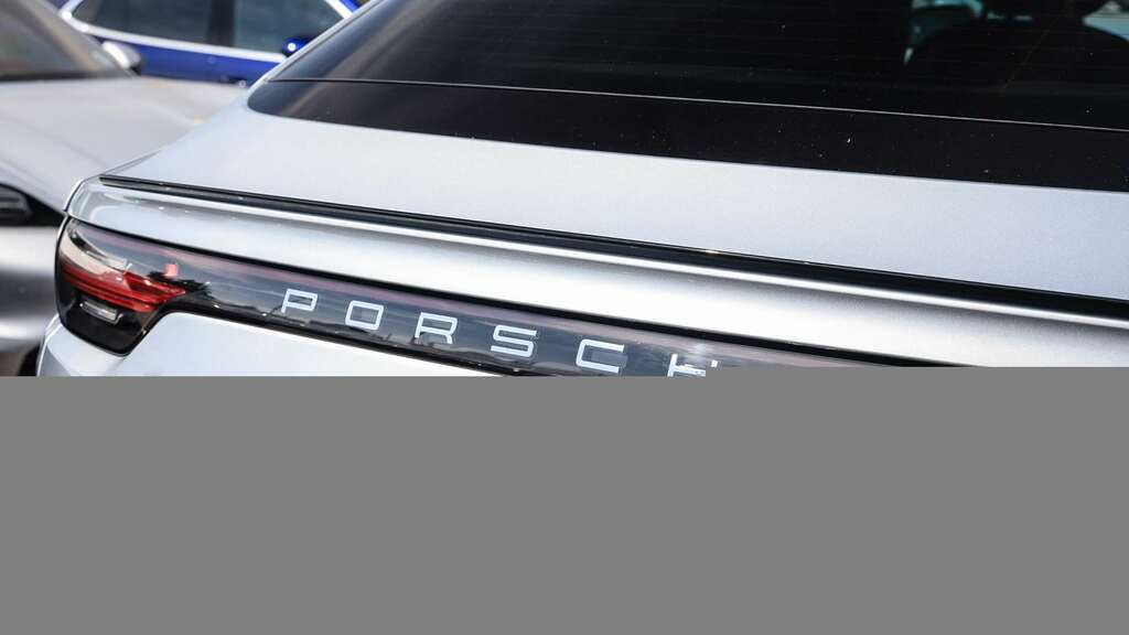 Porsche Cayenne E-hybrid Platinum Edition Tiptronic S Black #17