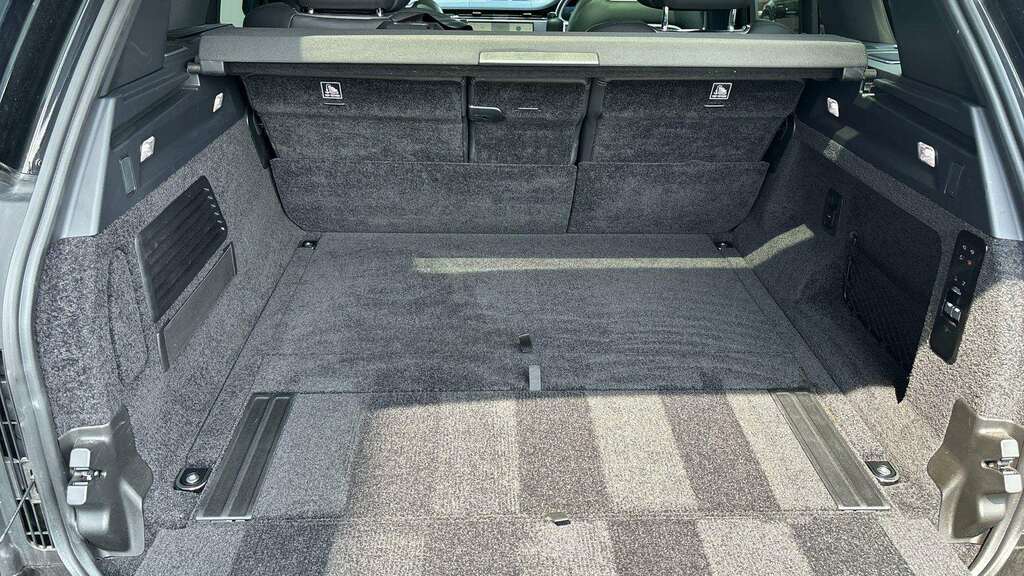 Land Rover Range Rover 3.0 P460e 2023 Black #6