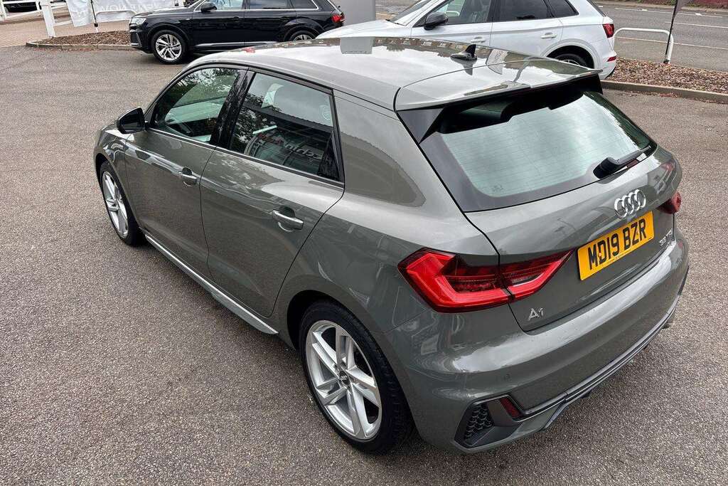 Audi A1 Sportback 30 Tfsi S Line #32