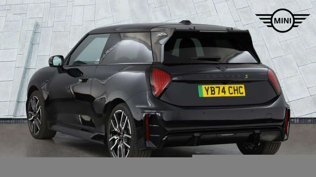 Mini Hatch 160Kw Se Sport Level 3 54Kwh 2024 YB74CHC Black #2