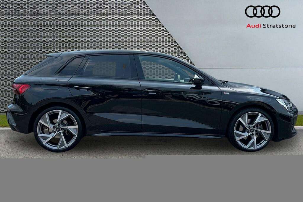 Audi A3 1.5 Tfsi 150 Black Edition S Tronic 2025 MC75NZY Black #2