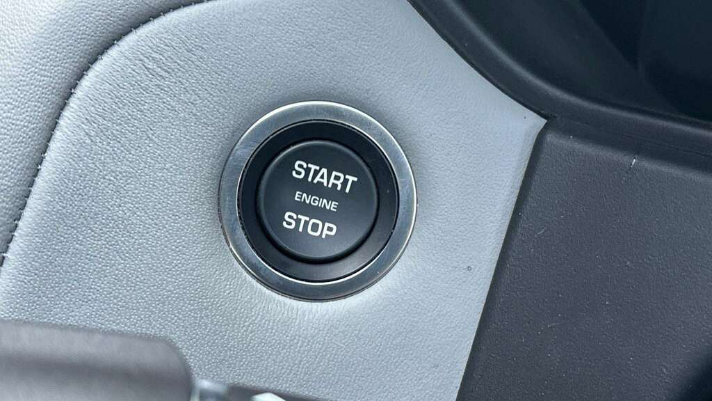 Land Rover Range Rover Velar D200 Dynamic Se Blue #31