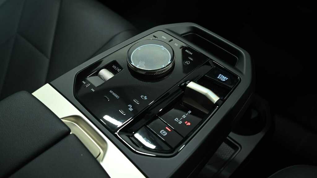 BMW iX 385Kw Xdrive50 M Sport Edition 111.5Kwh 2 White #5