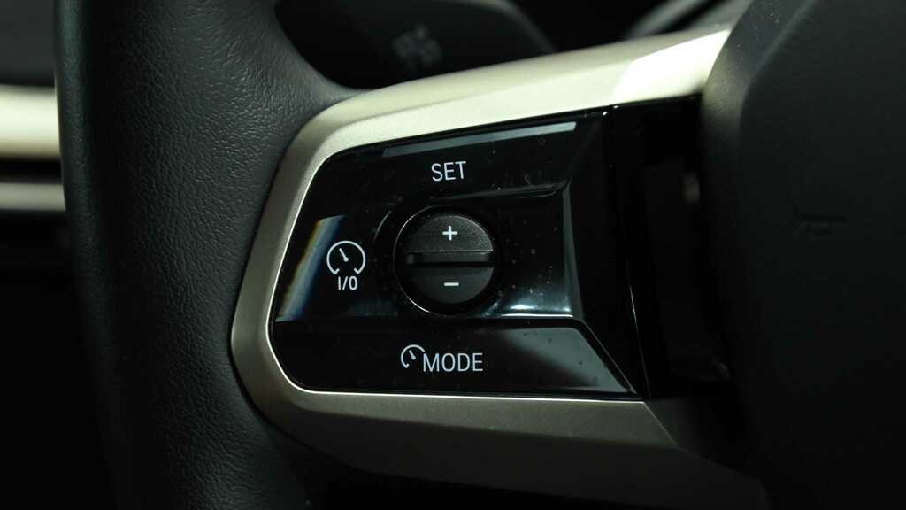 BMW iX Sport Edition White #10