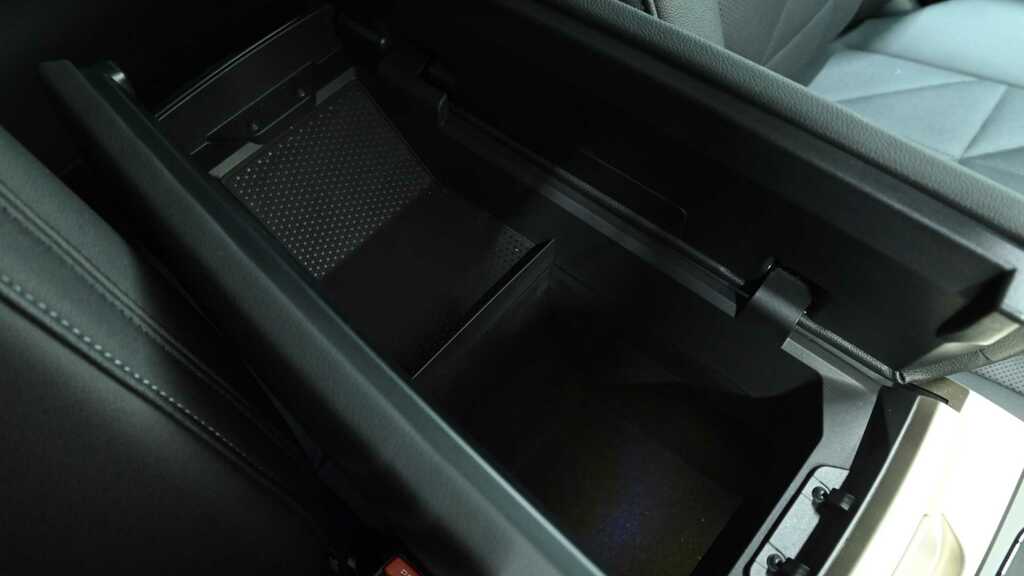 BMW iX Sport Edition White #22