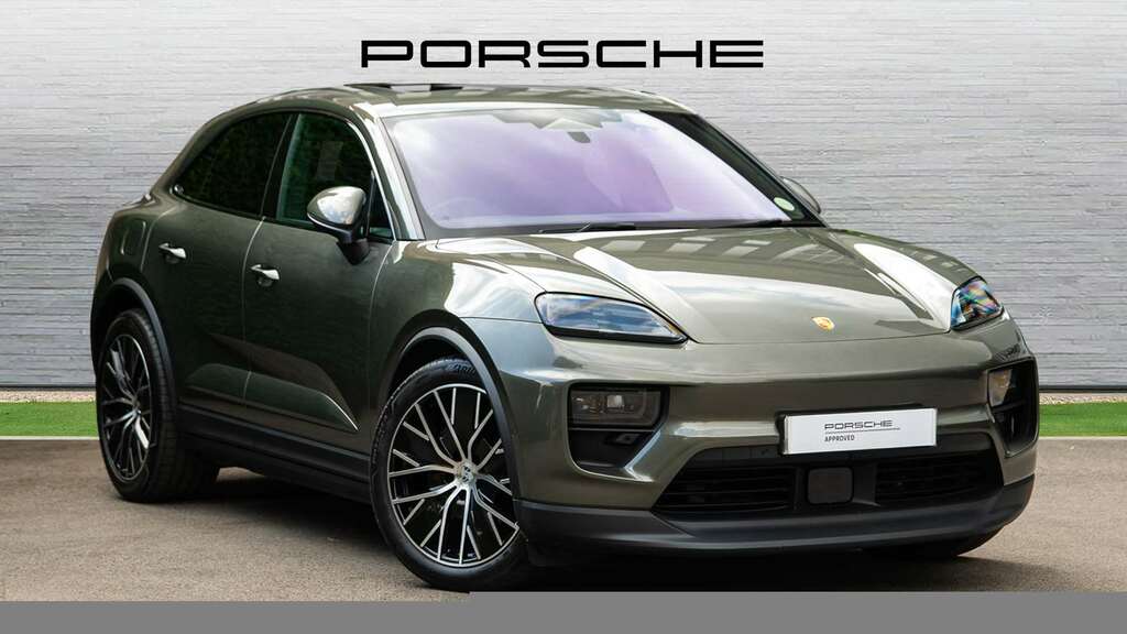 Porsche Macan 4 2025 Green