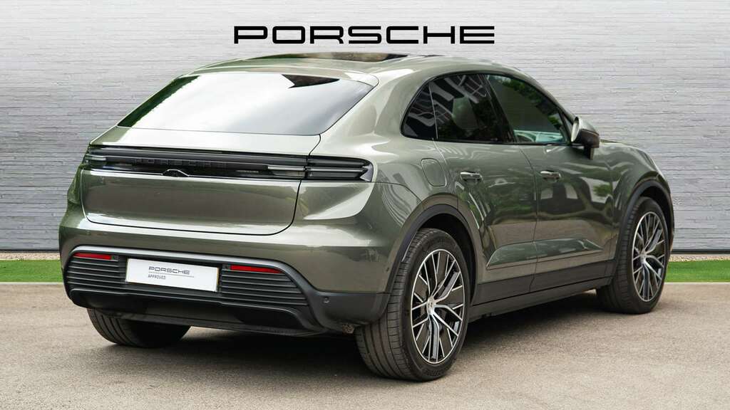 Porsche Macan 4 2025 PE75VWA Green #3
