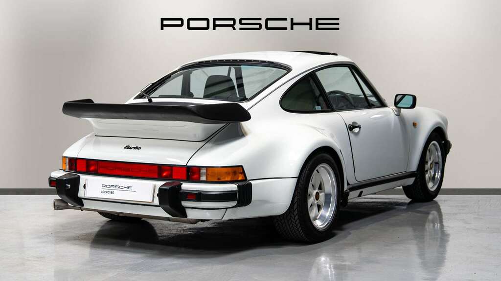 Porsche 911 Turbo 1988 White #3