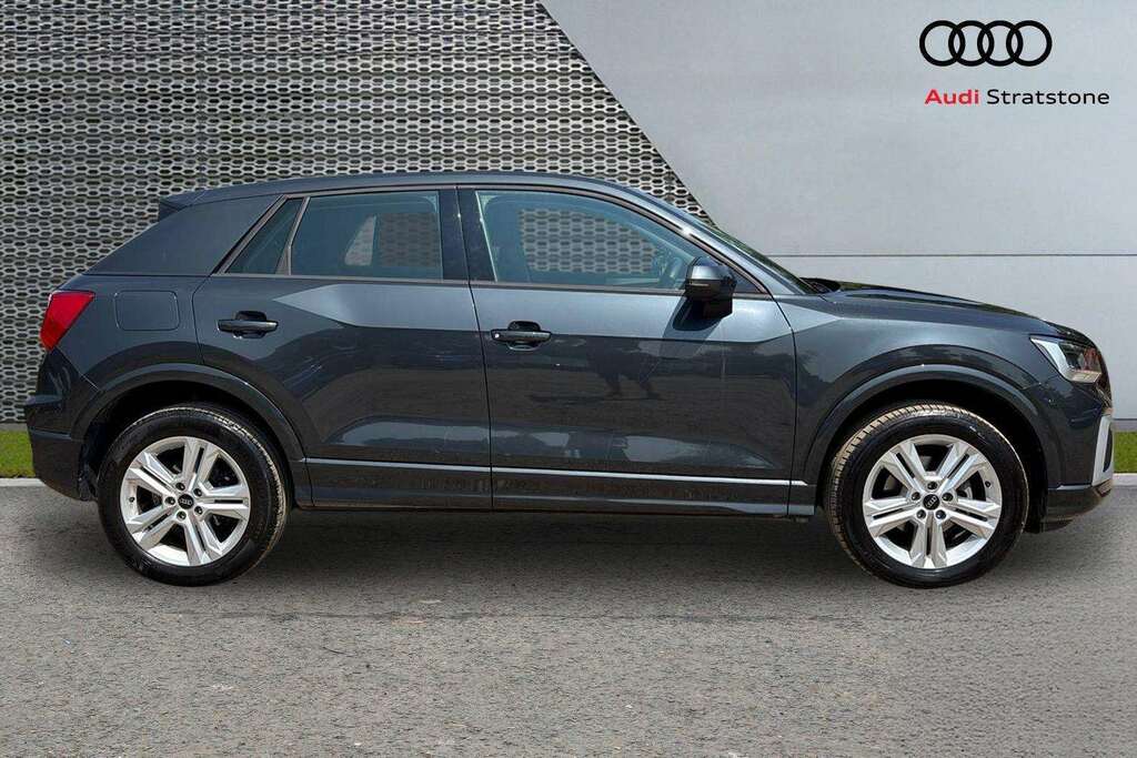 Audi Q2 30 Tfsi Sport 2023 Grey #3
