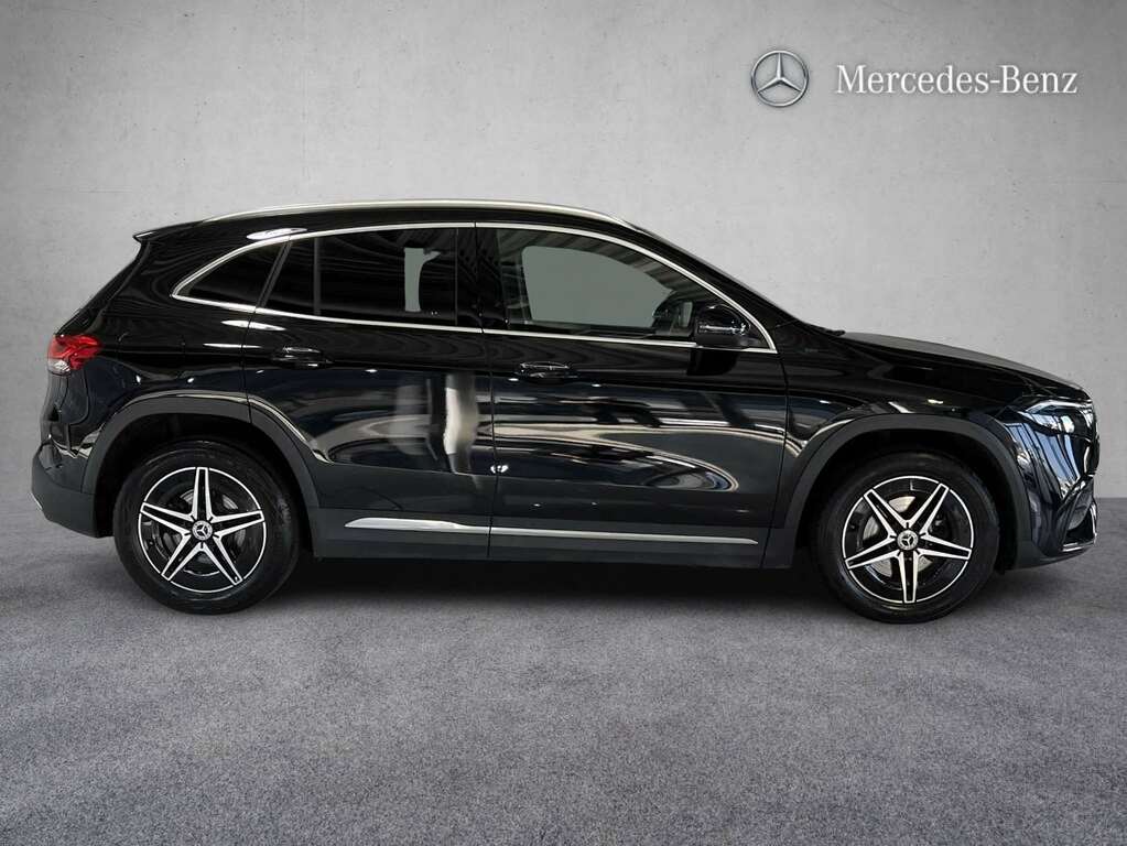 Mercedes-Benz EQA 250 140Kw Amg Line 66.5Kwh 2021 Black #4