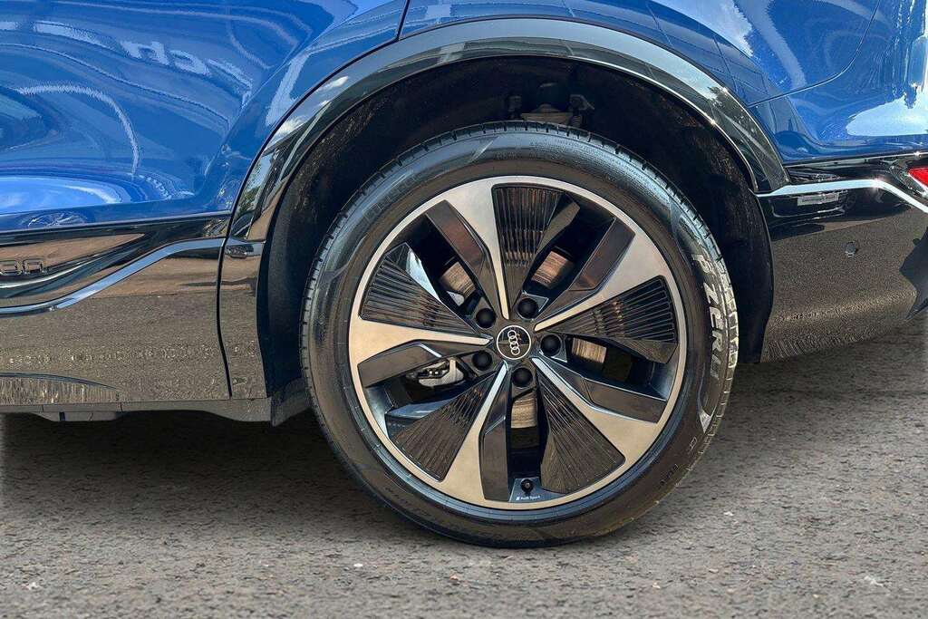 Audi Q6 E-Tron 100Kwh Performance Black Edition Suv Grey #8