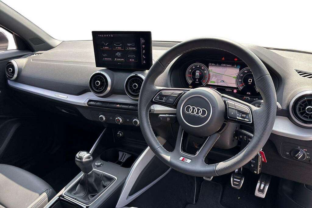 Audi Q2 35 Tfsi S Line 2024 Grey #5