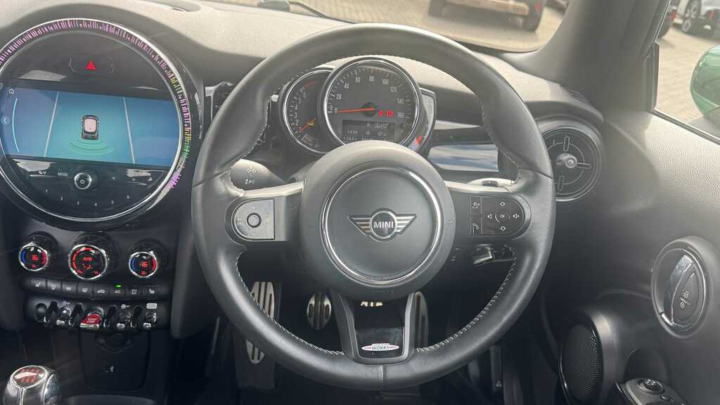 Mini Hatch 1.5 Cooper Sport 2022 Green #4