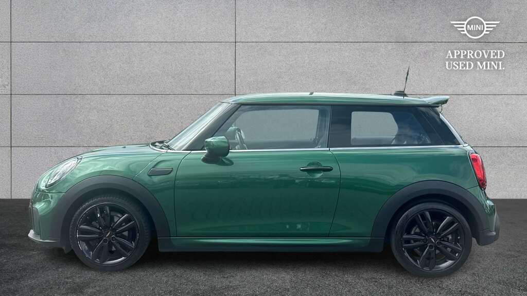 Mini Hatch 1.5 Cooper Sport 2022 Green #2