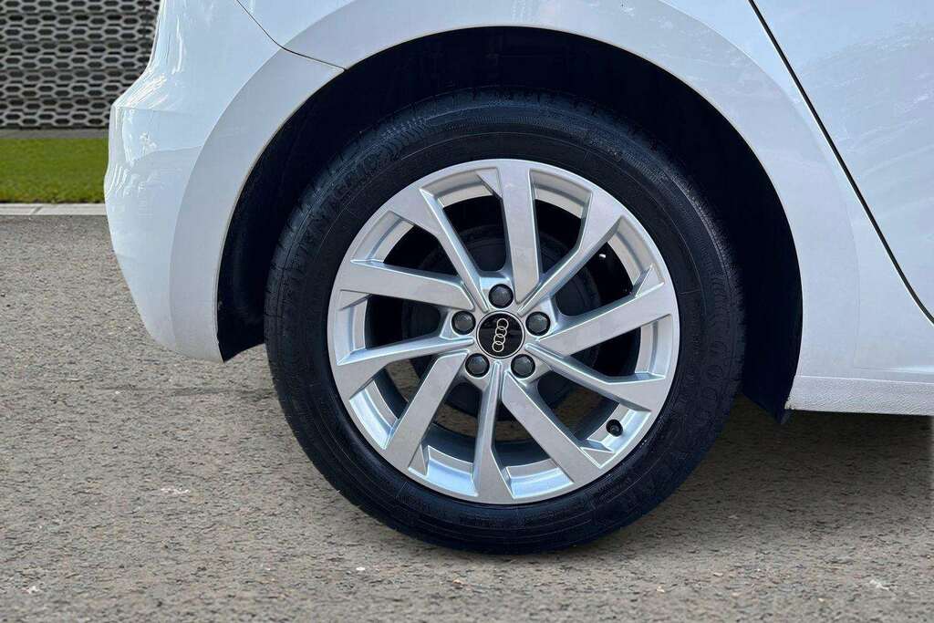 Audi A1 30 Tfsi S Line S Tronic Green #8