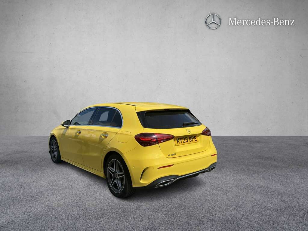 Mercedes-Benz A Class A180 Amg Line Executive 2023 Yellow