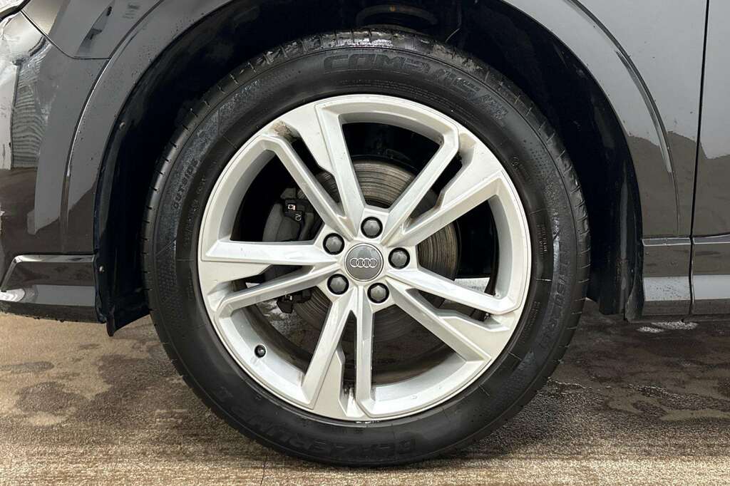 Audi Q3 35 Tfsi S Line S Tronic 2020 Black #5