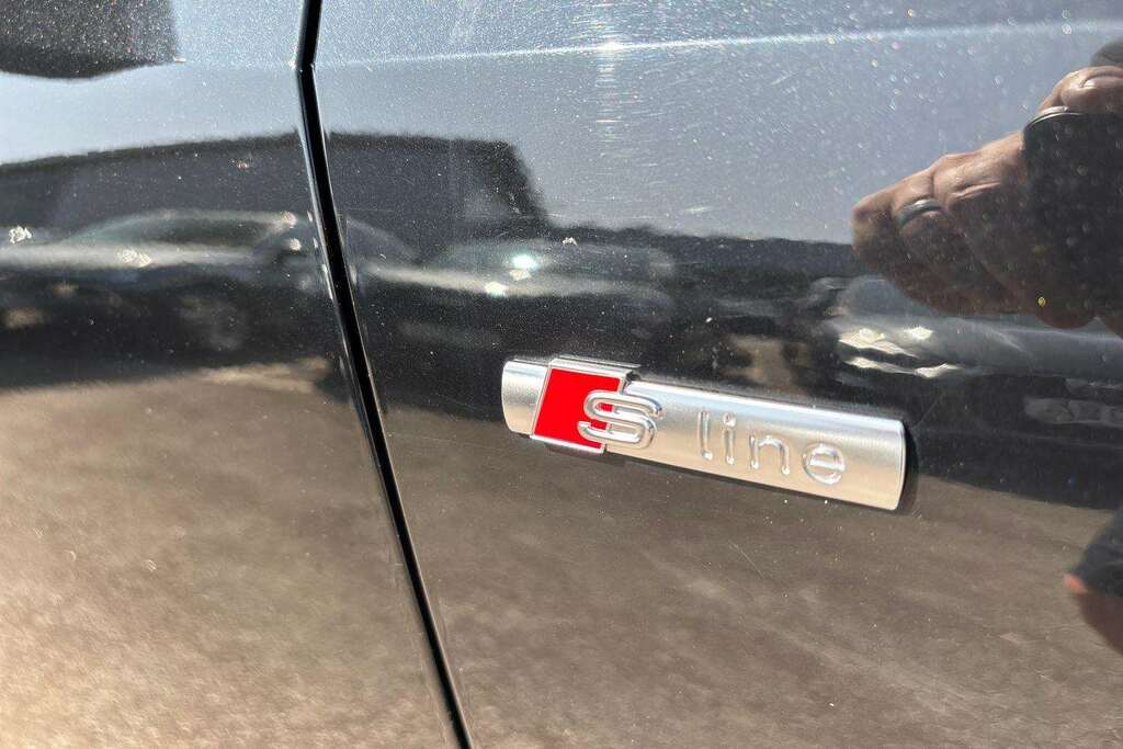 Audi A4 30 Tdi S Line S Tronic #24