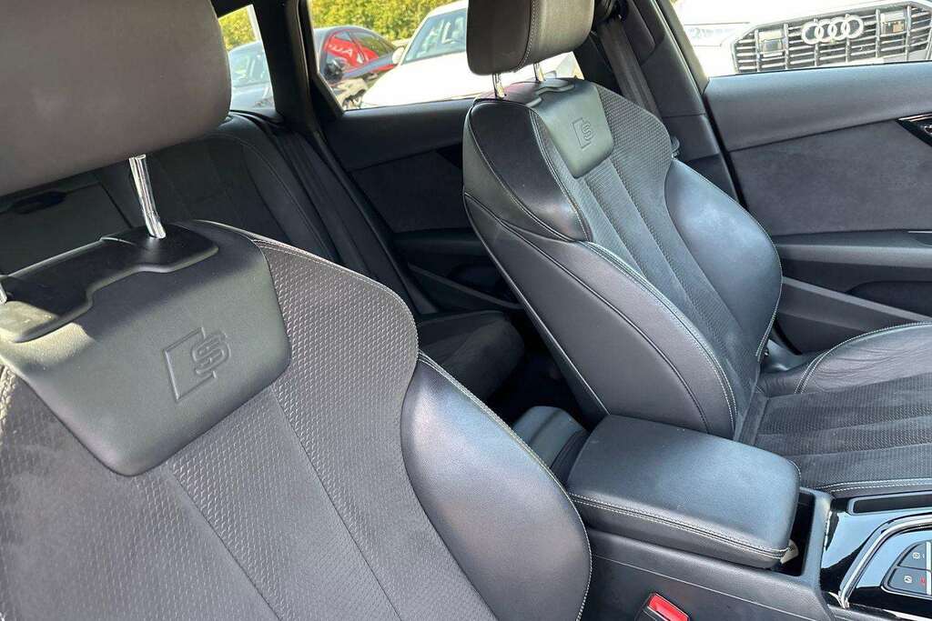Audi A4 30 Tdi S Line S Tronic #25