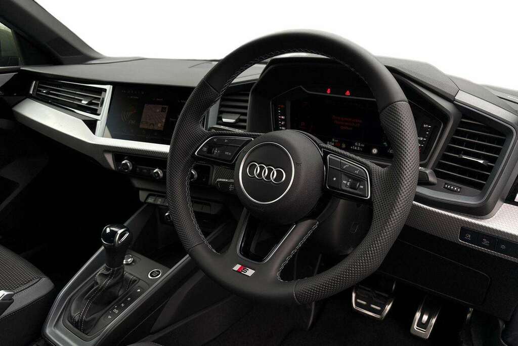 Audi A1 35 Tfsi S Line S Tronic Tech Pack 2026 MT26FPK Green #6