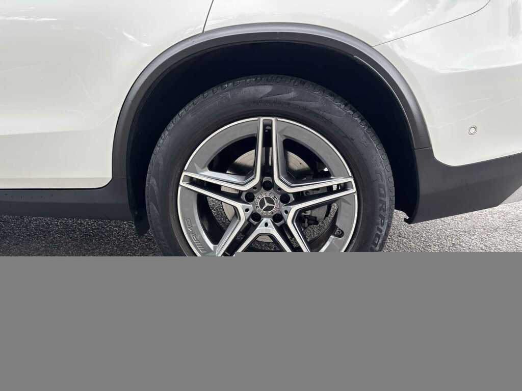 Mercedes-Benz GLC Class Glc 300 4Matic Amg Line 9G-tronic 2021 OE21YZX White #5