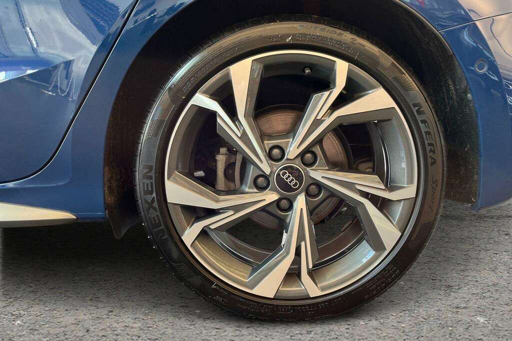 Audi A3 35 Tfsi Black Edition S Tronic #9