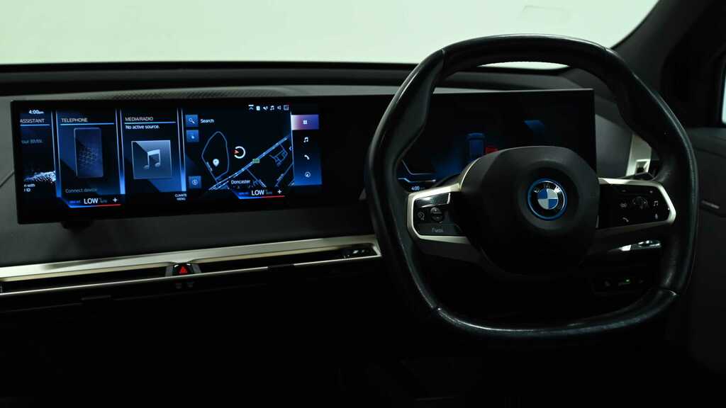 BMW iX 240Kw Xdrive40 M Sport Edition 76.6Kwh 20 Black #5