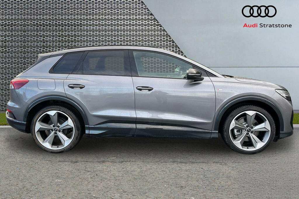 Audi Q4 E Tron 210Kw 45 82Kwh Black Edition 2025 Grey #4