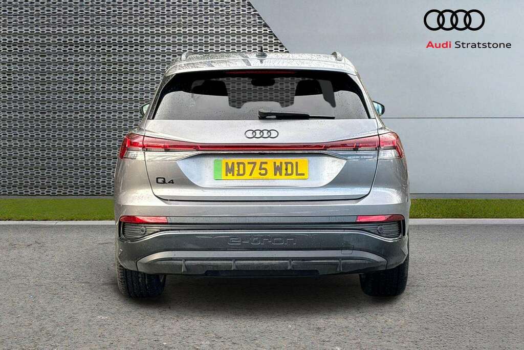 Audi Q4 E Tron 210Kw 45 82Kwh Black Edition 2025 Grey #6