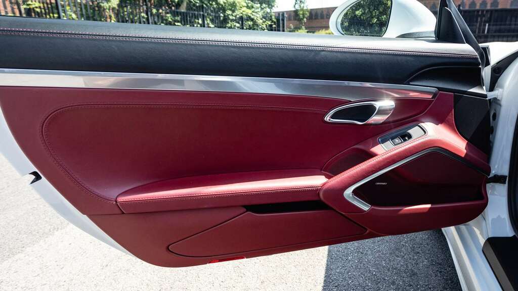 Porsche 718 Boxster 718 Boxster S-a Grey #31