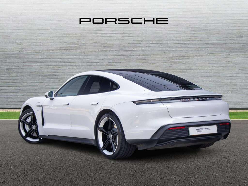 Porsche Taycan 4X2 2022 White