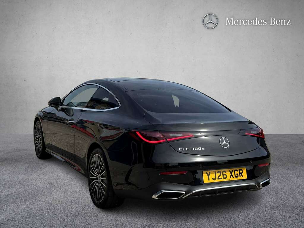 Mercedes-Benz CLE Class 300E Amg Line Premium 9G-tronic 2026 Black #2