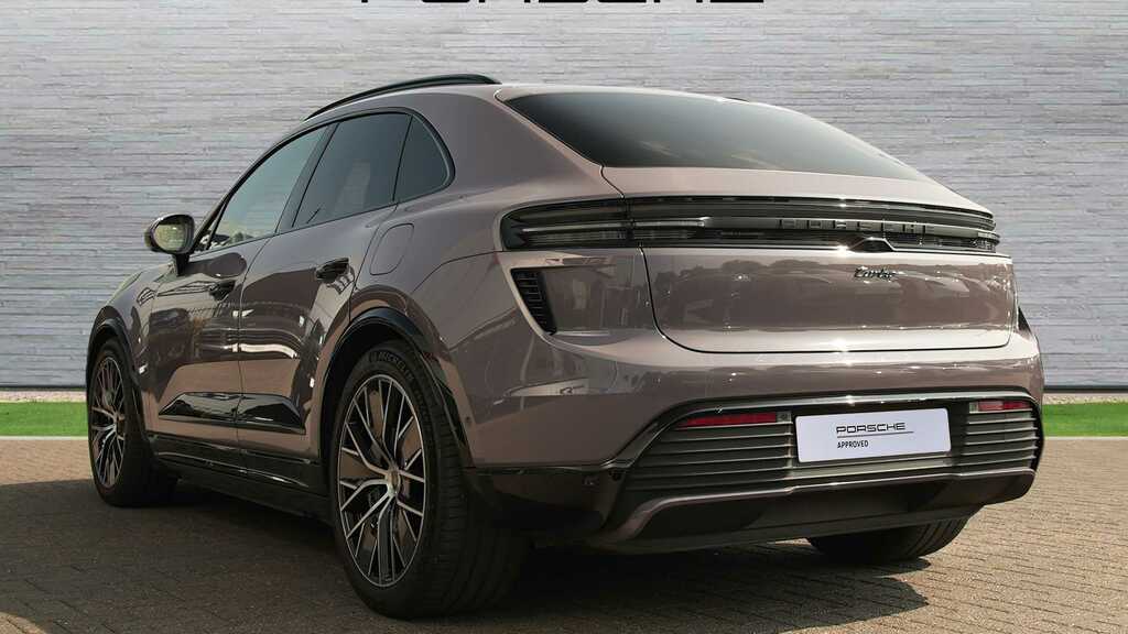 Porsche Macan 470Kw Turbo 100Kwh 2024 Purple #3