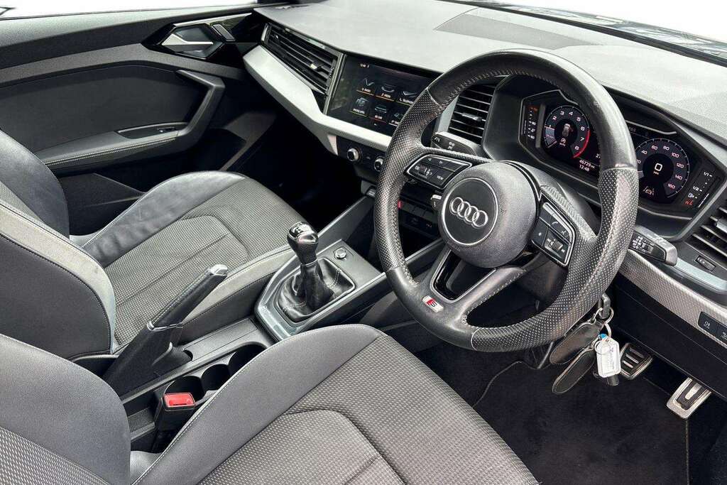 Audi A1 35 Tfsi S Line 2019 MK19NYB Black #4