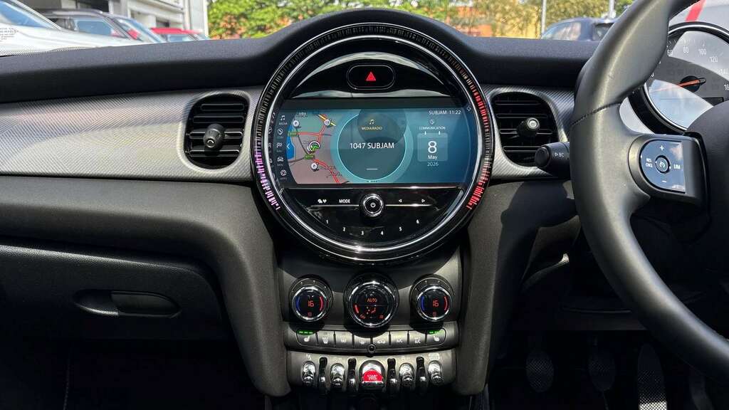 Mini Hatch 1.5 Cooper Exclusive 2022 KR22MYG Silver #6