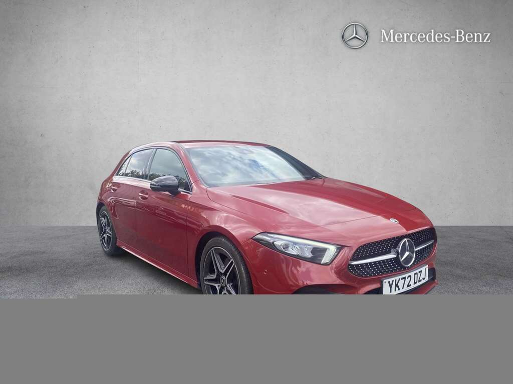 Mercedes-Benz A Class A180 Amg Line Executive 2022 Red