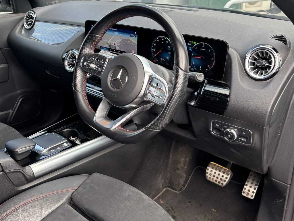 Mercedes-Benz GLA Class Amg Line Black #4