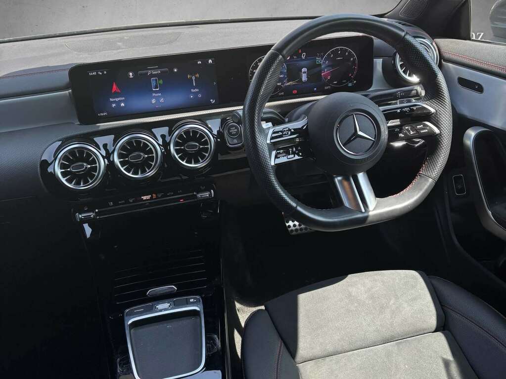 Mercedes-Benz CLA Class Cla 200 Amg Line Premium Tip Black #10