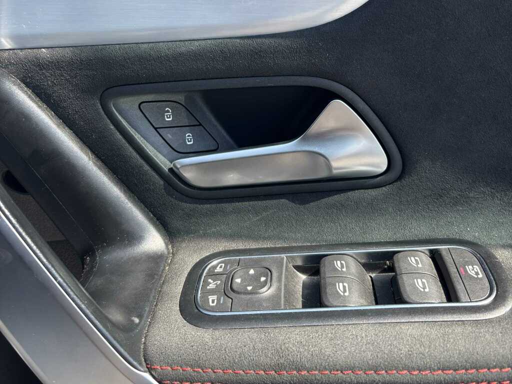 Mercedes-Benz CLA Class Cla 200 Amg Line Premium Tip Black #17
