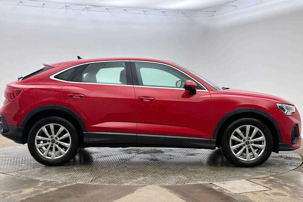 Audi Q3 35 Tfsi S Line White #2