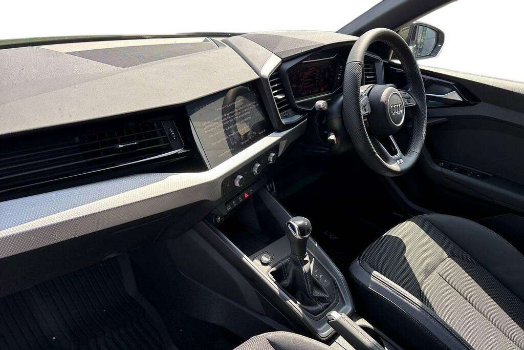 Audi A1 30 Tfsi S Line S Tronic 2026 Green