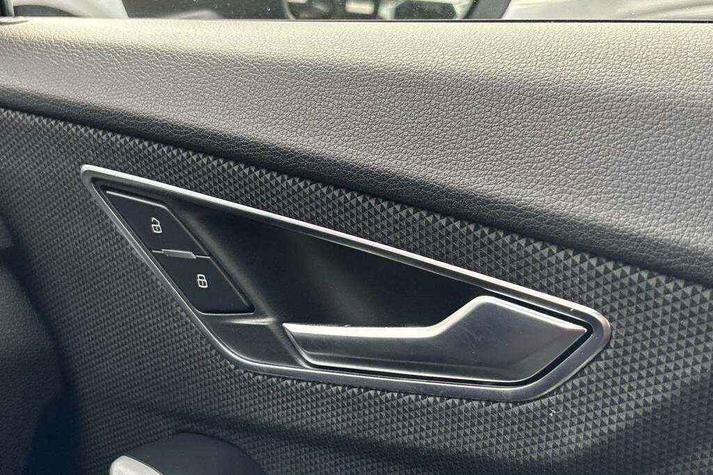 Audi Q2 S Line 35 Tfsi 150 Ps 6-Speed Black #23