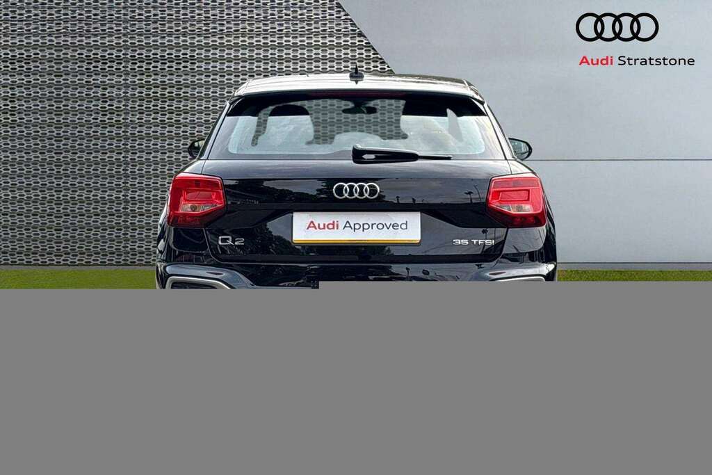 Audi Q2 35 Tfsi Sport S Tronic 2025 Black #6